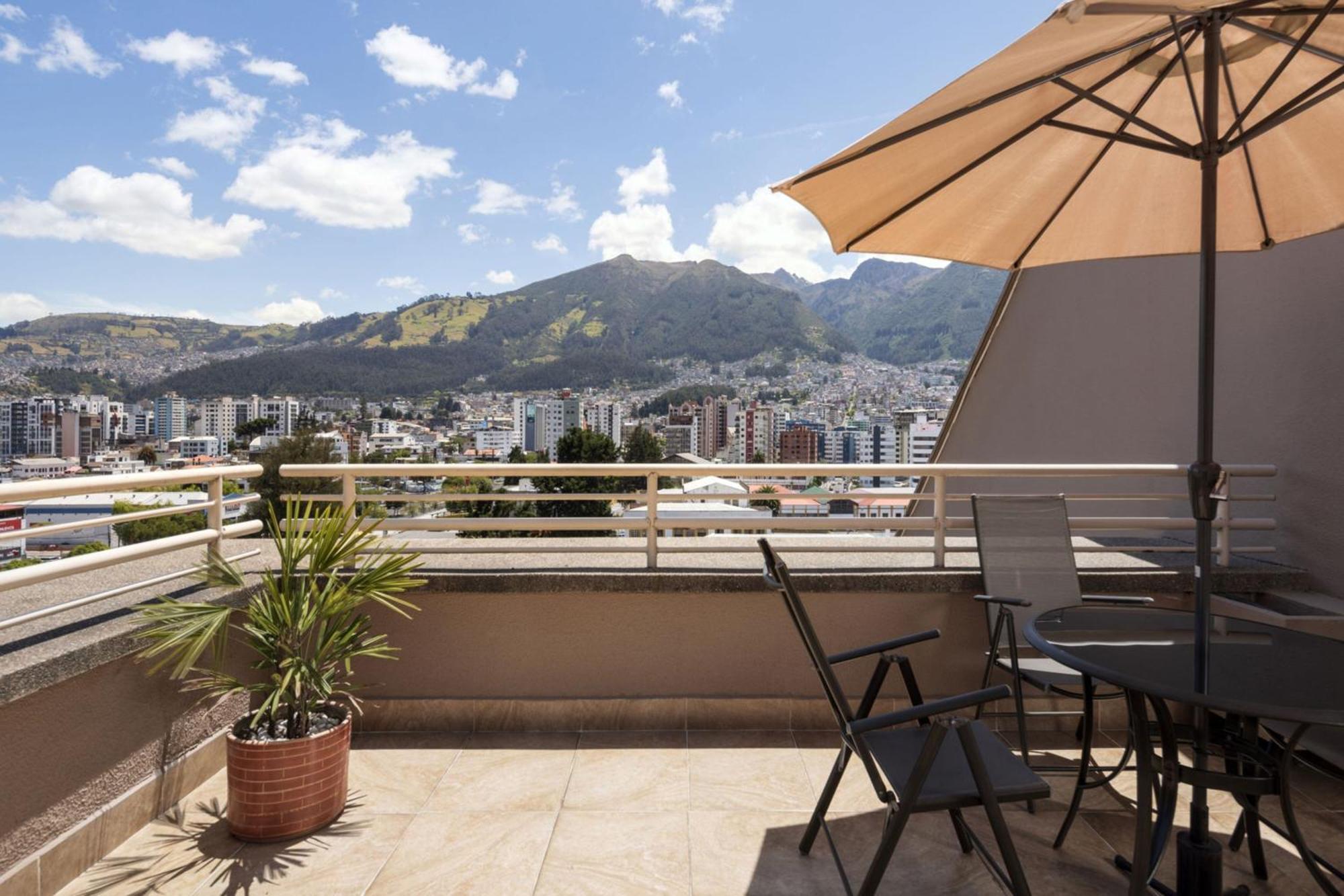 Jw Marriott Quito Hotel Exterior foto