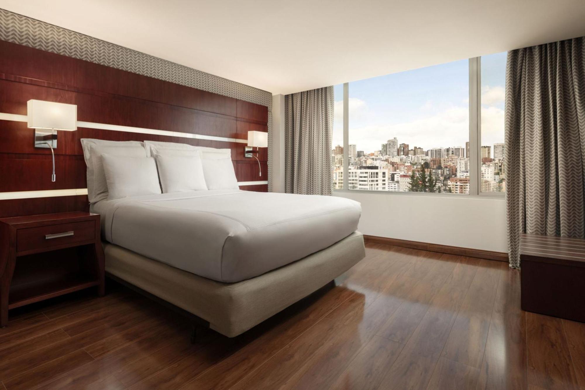 Jw Marriott Quito Hotel Exterior foto